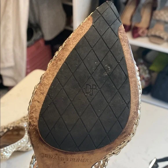⚡️3 for $15⚡️ bundle of Donald J. Pliner Black and Gold Heels size 5-Preloved - Picture 12 of 16